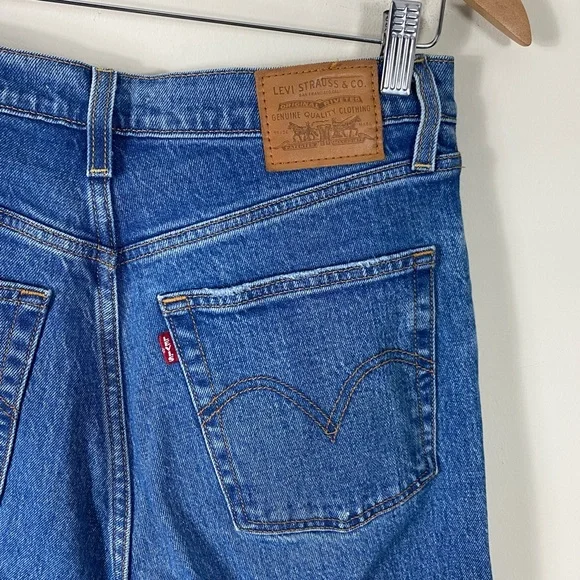 Levi's Ribcage Straight Ankle Jean Medium Wash - 29 - Picture 12 of 15